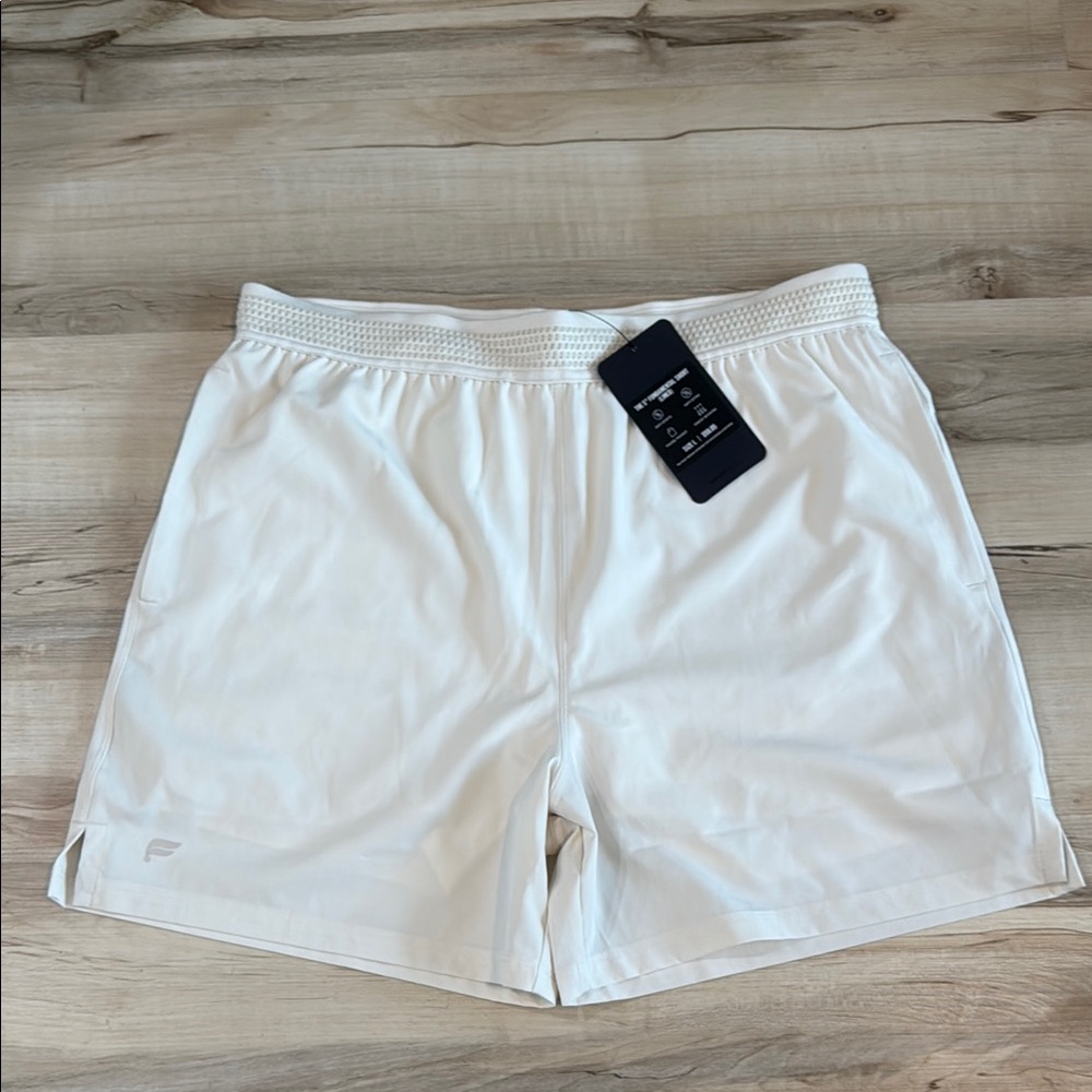 NWT Mens Fabletics Fundamental Lined Shorts sz. L